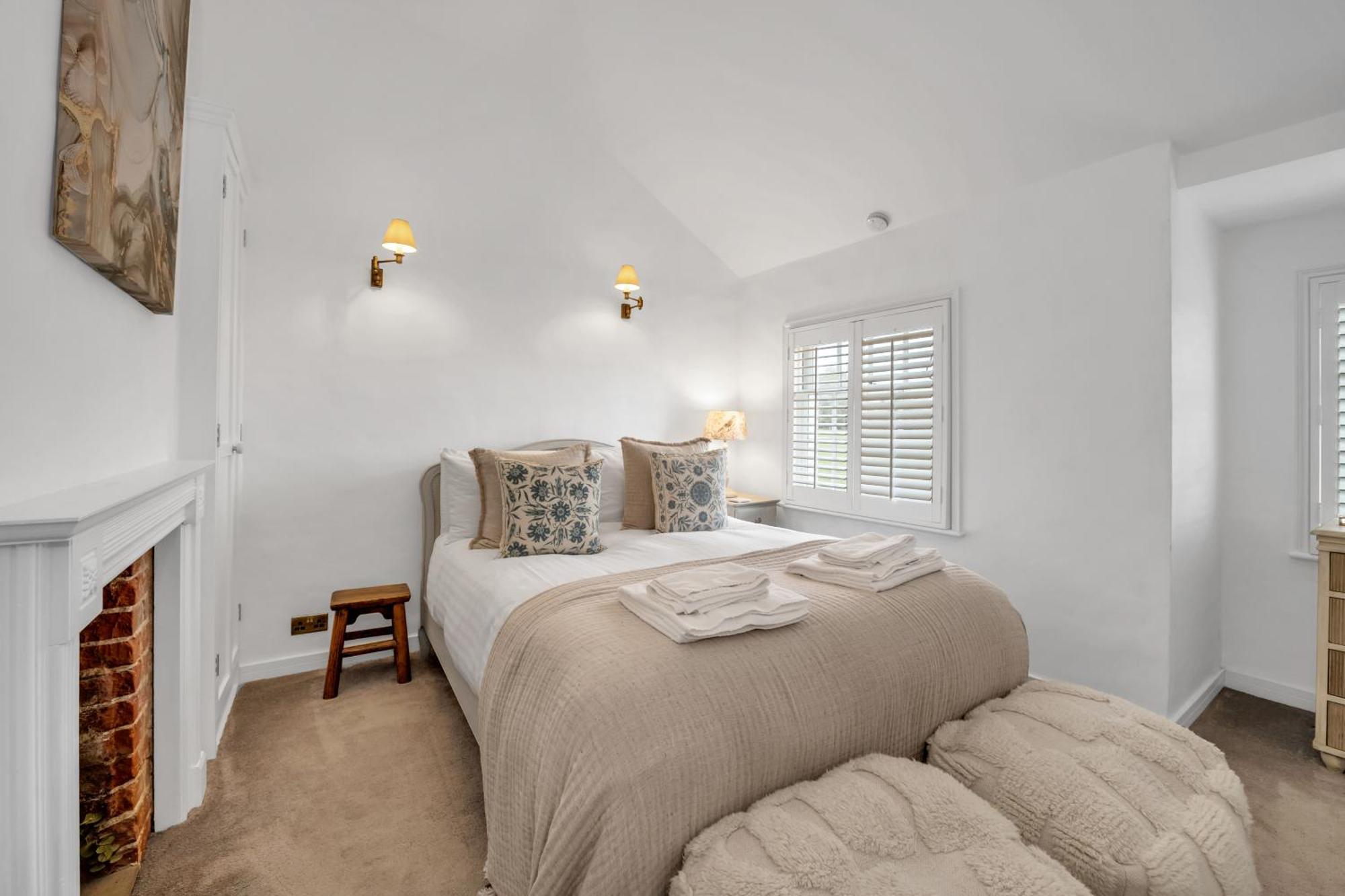Charming Church Walk, Long Melford - 2 Bedroom Property With Parking Buitenkant foto
