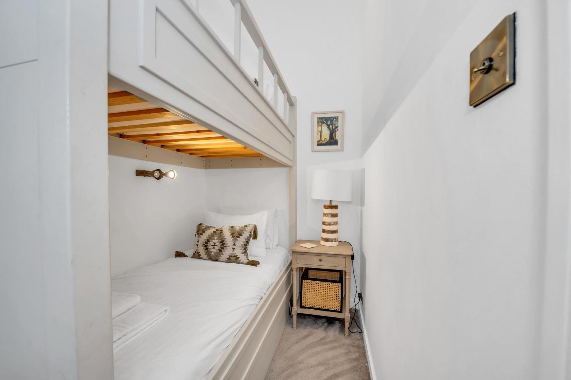 Charming Church Walk, Long Melford - 2 Bedroom Property With Parking Buitenkant foto