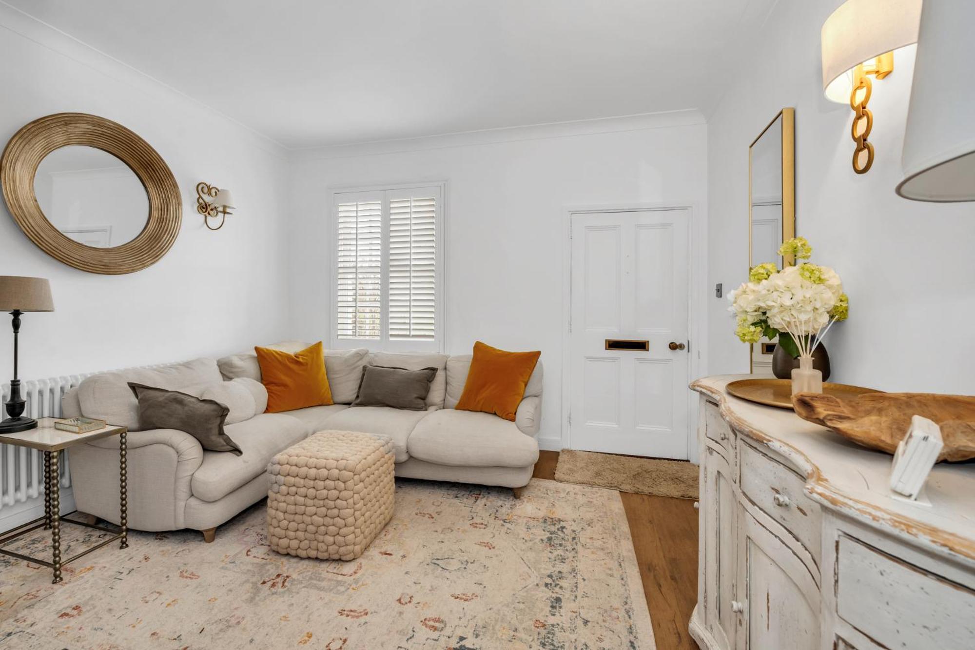 Charming Church Walk, Long Melford - 2 Bedroom Property With Parking Buitenkant foto